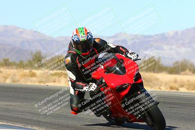 media/Feb-13-2022-SoCal Trackdays (Sun) [[c9210d39ca]]/Turn 7 Inside (1040am)/